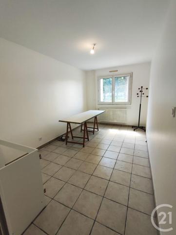 Appartement F2 à vendre  2 pièces - 31,03 m2 VAULX EN VELIN - 69