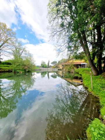 ancien moulin, cadre et potentiel exceptionnel
