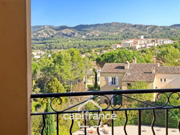 INVESTISSEMENT LOCATIF APPARTEMENT 3 PIECES 42 m2 en angle   au 1er étage PLACE DE PARKING  sur le DOMAINE DE PONT ROYAL