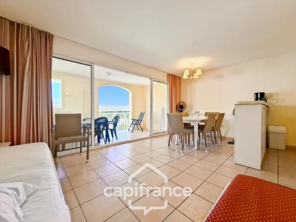 INVESTISSEMENT LOCATIF APPARTEMENT 3 PIECES 42 m2 en angle   au 1er étage PLACE DE PARKING  sur le DOMAINE DE PONT ROYAL