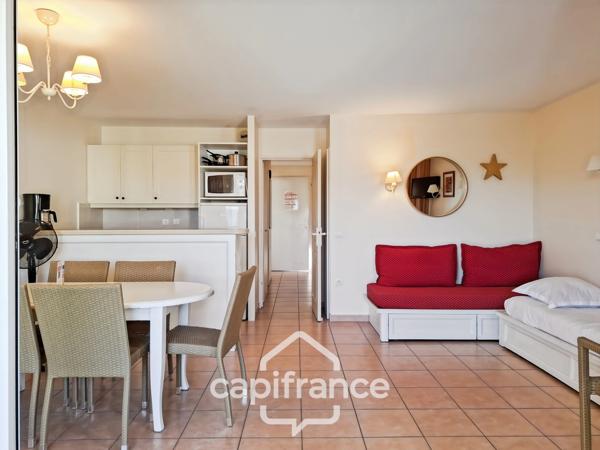INVESTISSEMENT LOCATIF APPARTEMENT 3 PIECES 42 m2 en angle   au 1er étage PLACE DE PARKING  sur le DOMAINE DE PONT ROYAL