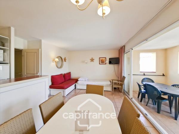 INVESTISSEMENT LOCATIF APPARTEMENT 3 PIECES 42 m2 en angle   au 1er étage PLACE DE PARKING  sur le DOMAINE DE PONT ROYAL