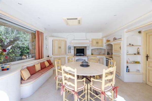 Vente Maison provençale de luxe Mougins 7 Pièces 245 m²