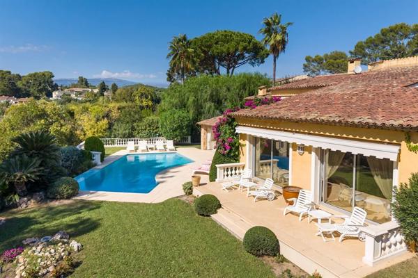 Vente Maison provençale de luxe Mougins 7 Pièces 245 m²