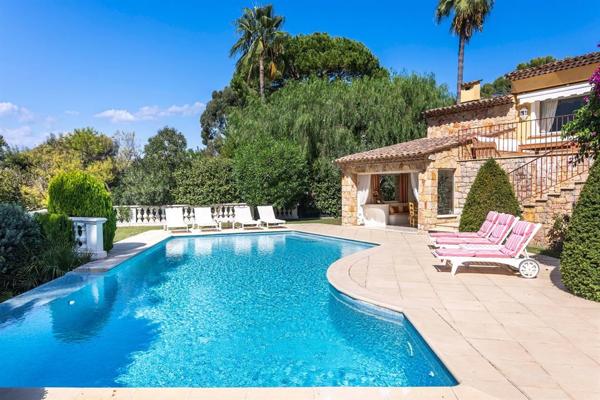 Vente Maison provençale de luxe Mougins 7 Pièces 245 m²