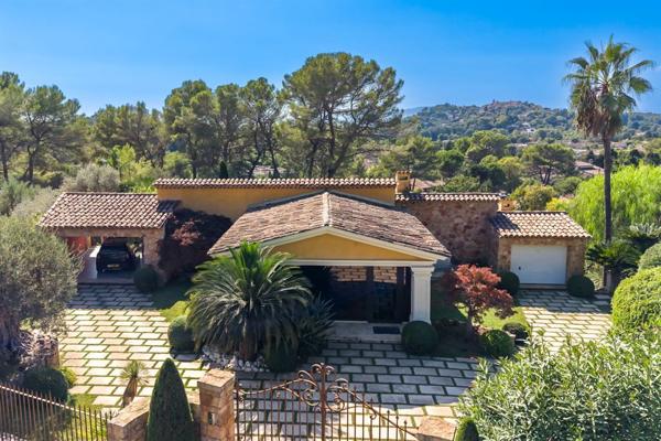 Vente Maison provençale de luxe Mougins 7 Pièces 245 m²