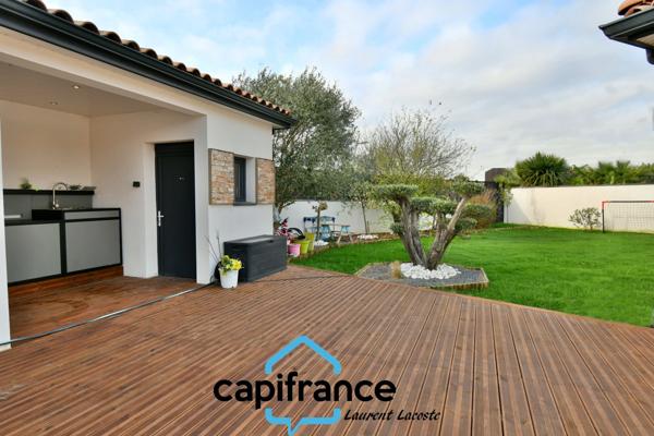 Maison à vendre 6 pièces - DPE A - plain pied - piscine - garage - jardin