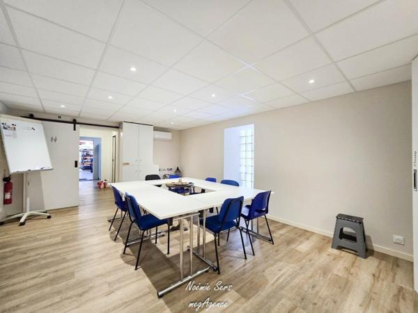 Immeuble à Cholet, 49300 - 204m²