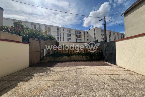 Maison à vendre 5 pièces de 91,48 m² à Mantes-la-Ville