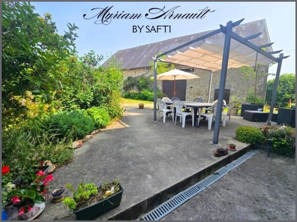 Maison en pierre 250 m² avec grange et dépendance