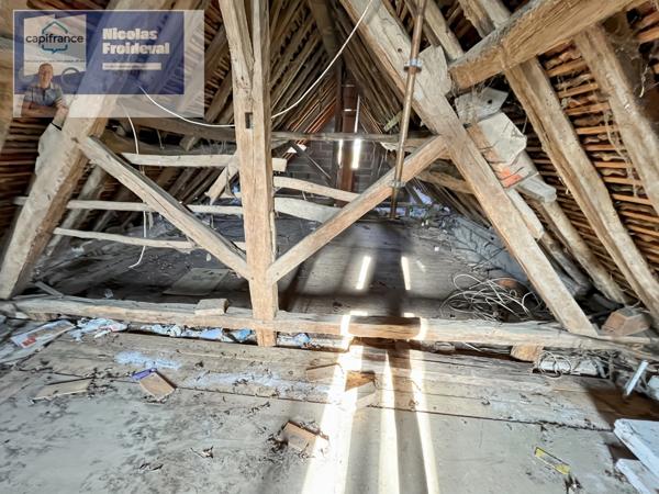 Authentique fermette bressane de 105 m² avec fort potentiel à Sainte-Croix-en-Bresse 🏡