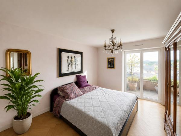 Appartement T2 de 69 m², dernier étage avec balcons, cave et garage locatif – Hypercentre Aix-les-Bains (73)