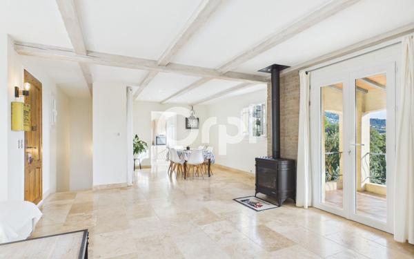 Maison à vendre    5 pièces •  Le Tignet