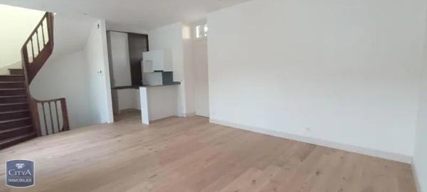 Appartement à louer 2 pièces 60.27m² Orléans (45000)