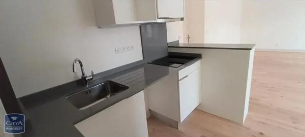 Appartement à louer 2 pièces 60.27m² Orléans (45000)