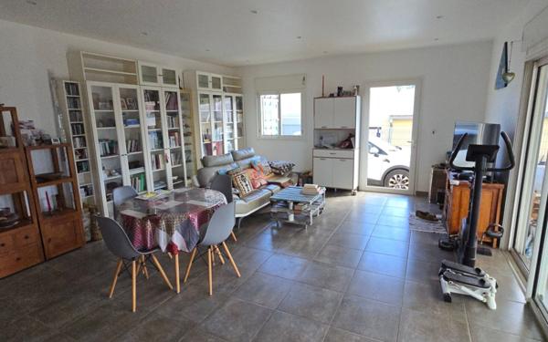 Maison à vendre    3 pièces • 85 m2 Saint-Paul