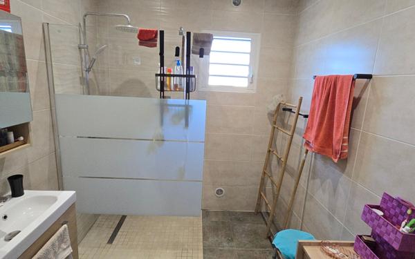 Maison à vendre    3 pièces • 85 m2 Saint-Paul