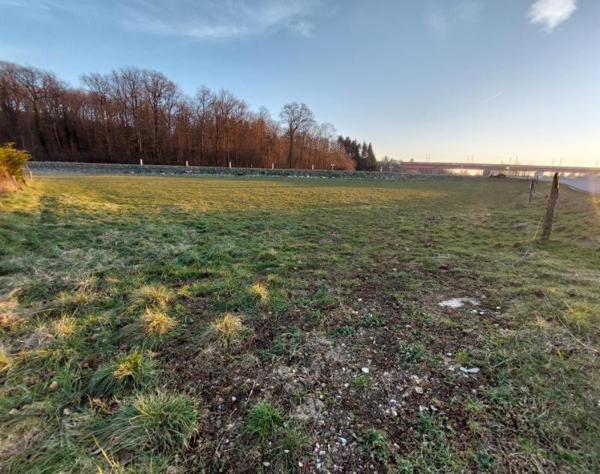 Terrain à bâtir de 3460 m2 ou  1000 m2 à 35000 euros