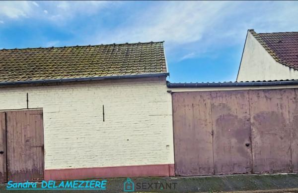 LOCAL / GARAGE / STOCKAGE