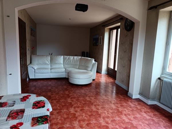 Maison 5 chambres  avec cour intérieure et garages