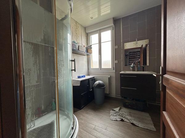 EN EXCLUSIVITE - APPARTEMENT T4 - 75M² - GARAGE PRIVATIF - CAVE - DERNIER ETAGE