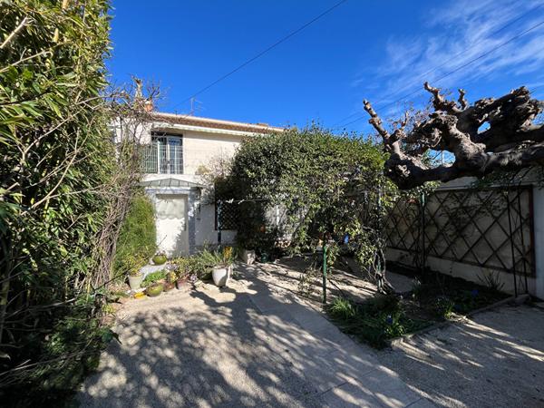 Maison 5 pièces à vendre à Avignon - avec garage et jardin.