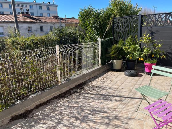 Maison 5 pièces à vendre à Avignon - avec garage et jardin.
