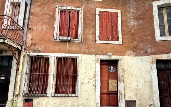 Maison à vendre    2 pièces •  Bollène