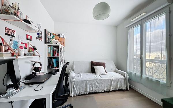 Appartement à vendre    3 pièces • 65 m2 Suresnes