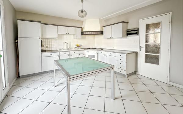 Maison à vendre    4 pièces • 87 m2 Valence