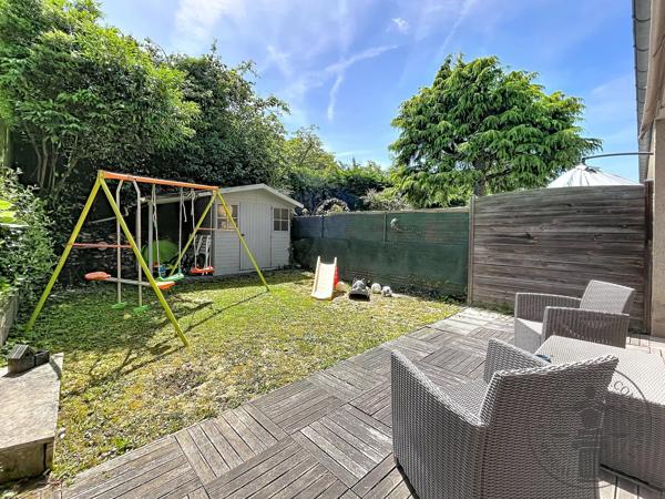 Vente                                                      Maison
                        
                     6 pièces                      115 m2                     à Dourdan