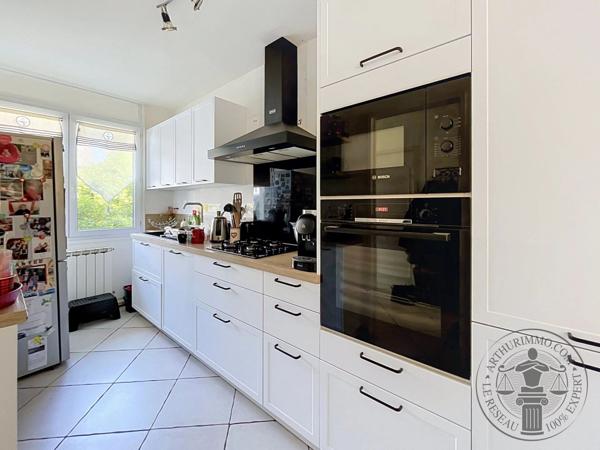 Vente                                                      Maison
                        
                     6 pièces                      115 m2                     à Dourdan
