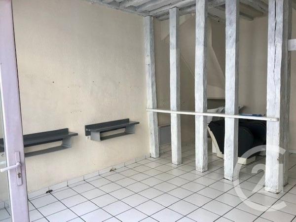 Maison à vendre  3 pièces - 34,38 m2 SANCOINS - 18