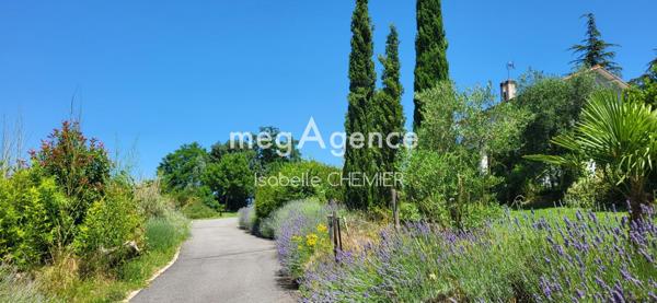 Maison à CREYSSE, 24100 - 8 pièces 185m²