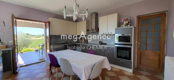 Maison à CREYSSE, 24100 - 8 pièces 185m²