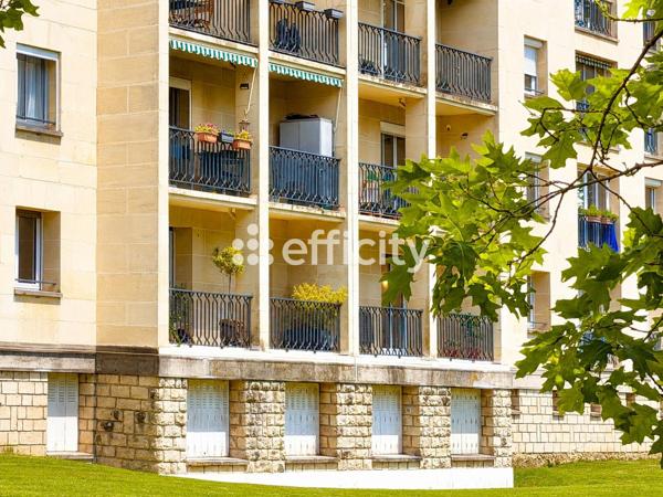 Appartement
         3 pièces
        - 83 m² 490 000 € *
