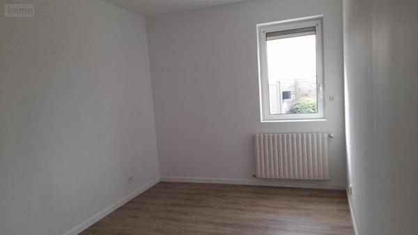 Maison à vendre à Allonnes dans le Maine-et-Loire (49650), ref : 49076-322