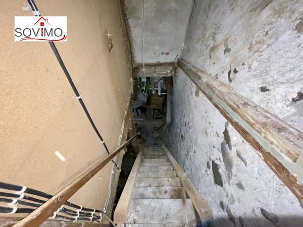 INVESTISSEMENT LOCATIF - 3 IMMEUBLES AVEC PATIO INTERIEUR - A RENOVER