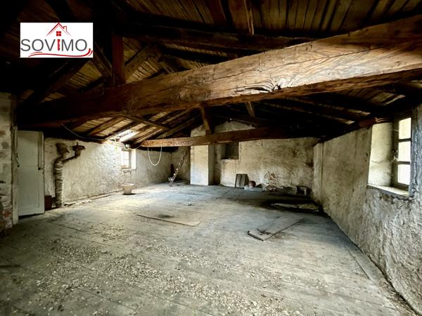 INVESTISSEMENT LOCATIF - 3 IMMEUBLES AVEC PATIO INTERIEUR - A RENOVER