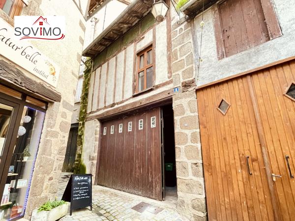 INVESTISSEMENT LOCATIF - 3 IMMEUBLES AVEC PATIO INTERIEUR - A RENOVER
