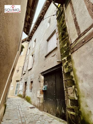 INVESTISSEMENT LOCATIF - 3 IMMEUBLES AVEC PATIO INTERIEUR - A RENOVER