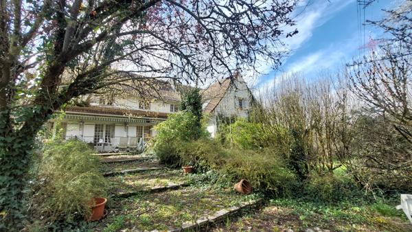Maison 8 pièces - 314 m²