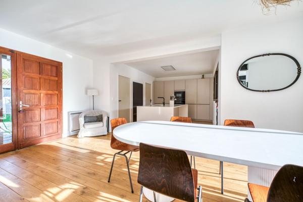 Maison d'Architecte avec espace extérieur Unique