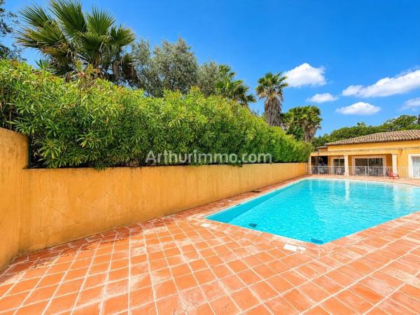 Vente                                                      Villa
                        
                     3 pièces                      74 m2                     à Roquebrune-sur-Argens