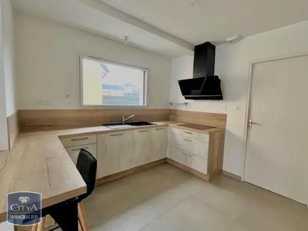 Maison à louer 4 pièces 110.74m²