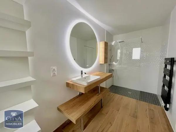 Maison à louer 4 pièces 110.74m²