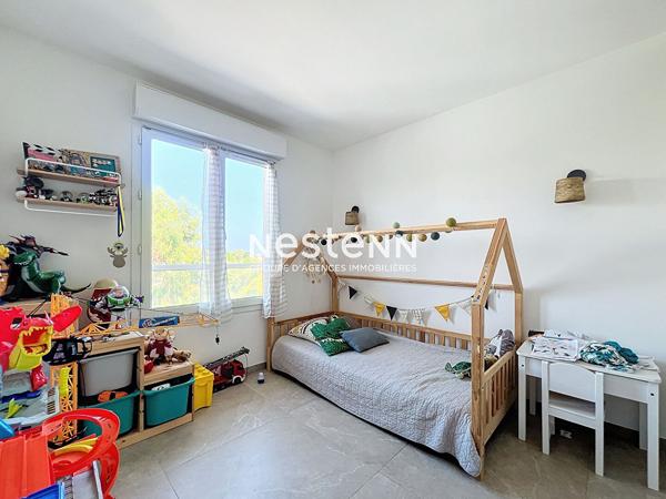 Golfe Juan - 4P - 95m2 - Secteur COURCETTES - Terrasse - Garage - Piscine - Dernier étage - Refait à neuf - Sud