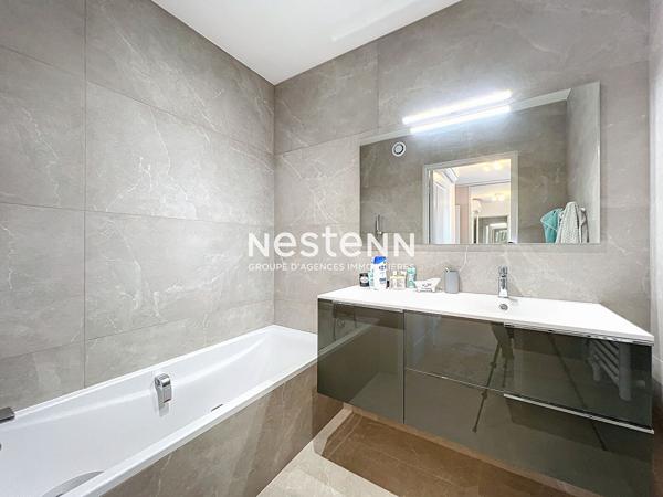Golfe Juan - 4P - 95m2 - Secteur COURCETTES - Terrasse - Garage - Piscine - Dernier étage - Refait à neuf - Sud