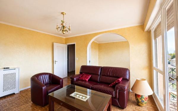 Appartement à vendre    3 pièces • 69,98 m2 Chennevières-sur-Marne