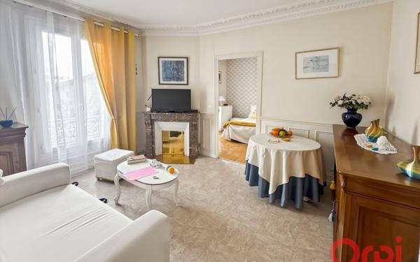 Appartement à vendre    3 pièces • 50,25 m2 Saint-Denis